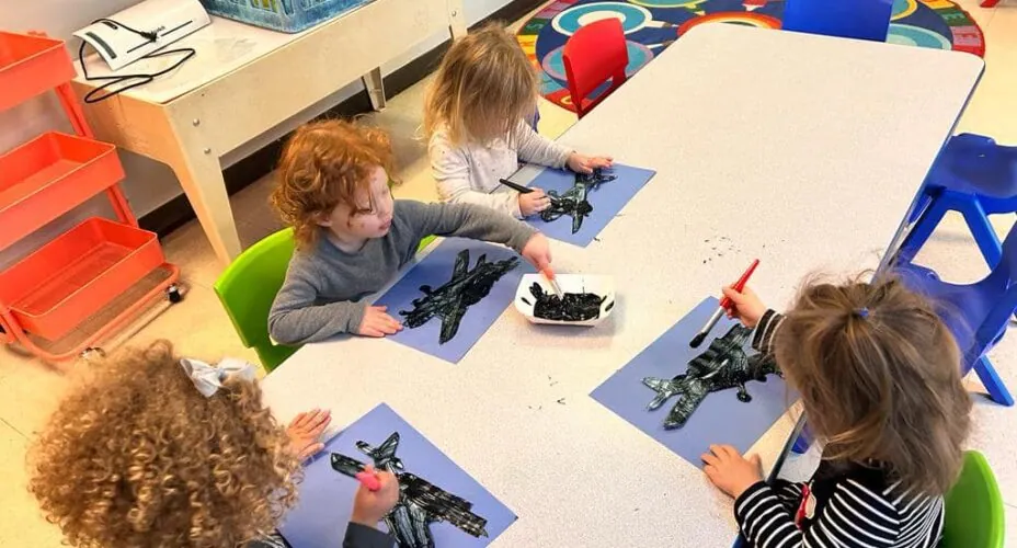 kids painting